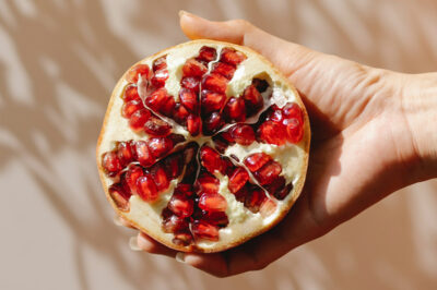 Pomegranate Seed Oil for Skin, Tightening and Firming Your Appearance 1