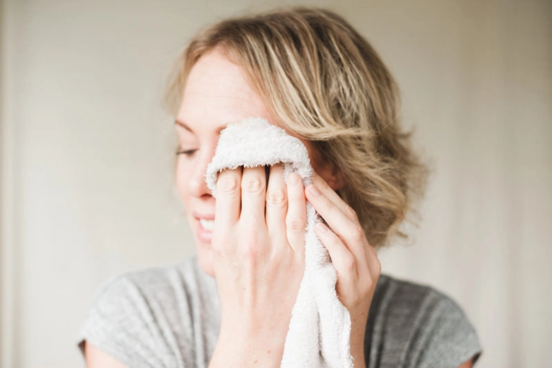 You’ll be surprised by how many benefits you can get just by simply spending a little time washing your face before bed time.