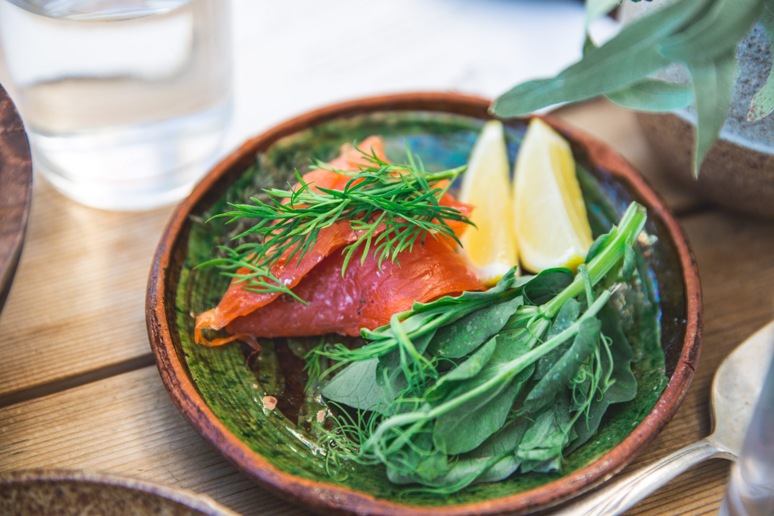 get rid of bloating salmon spinach