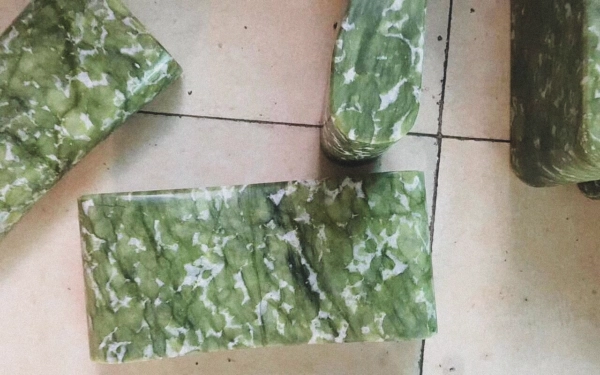 An Inside Look at the Creation of Our New Jade Stone Tools – Annmarie