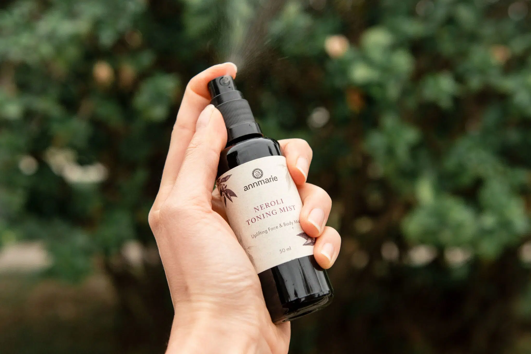 What Facial Toners Do and How To Choose The Right One