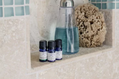 DIY: How to Calm Anxiety and Overwhelm with Essential Oils 2