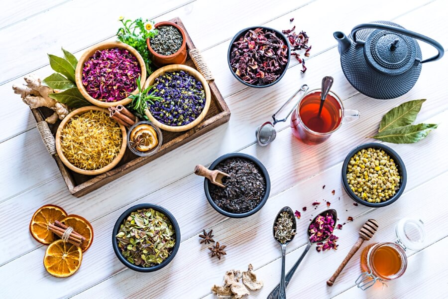 There are many helpful botanical ingredients that can be used in face serum