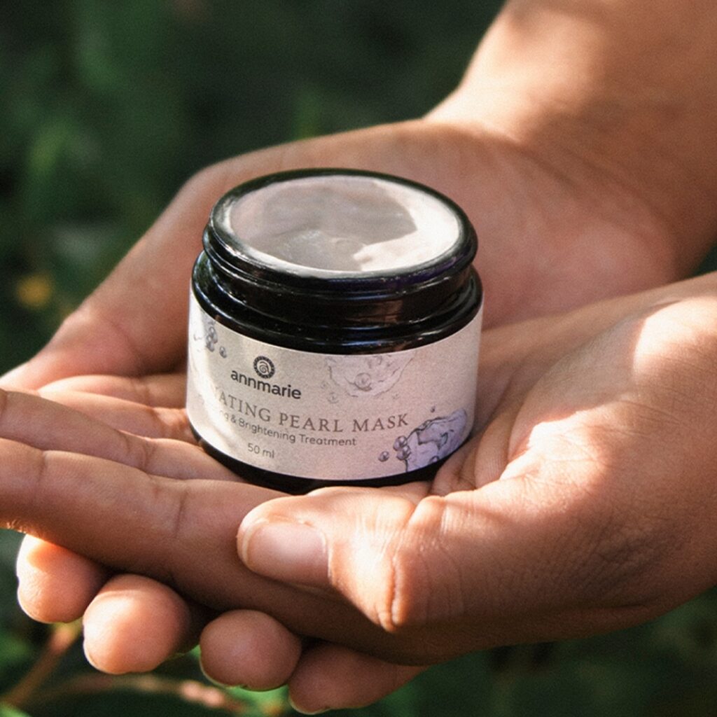 Illuminating Pearl Mask