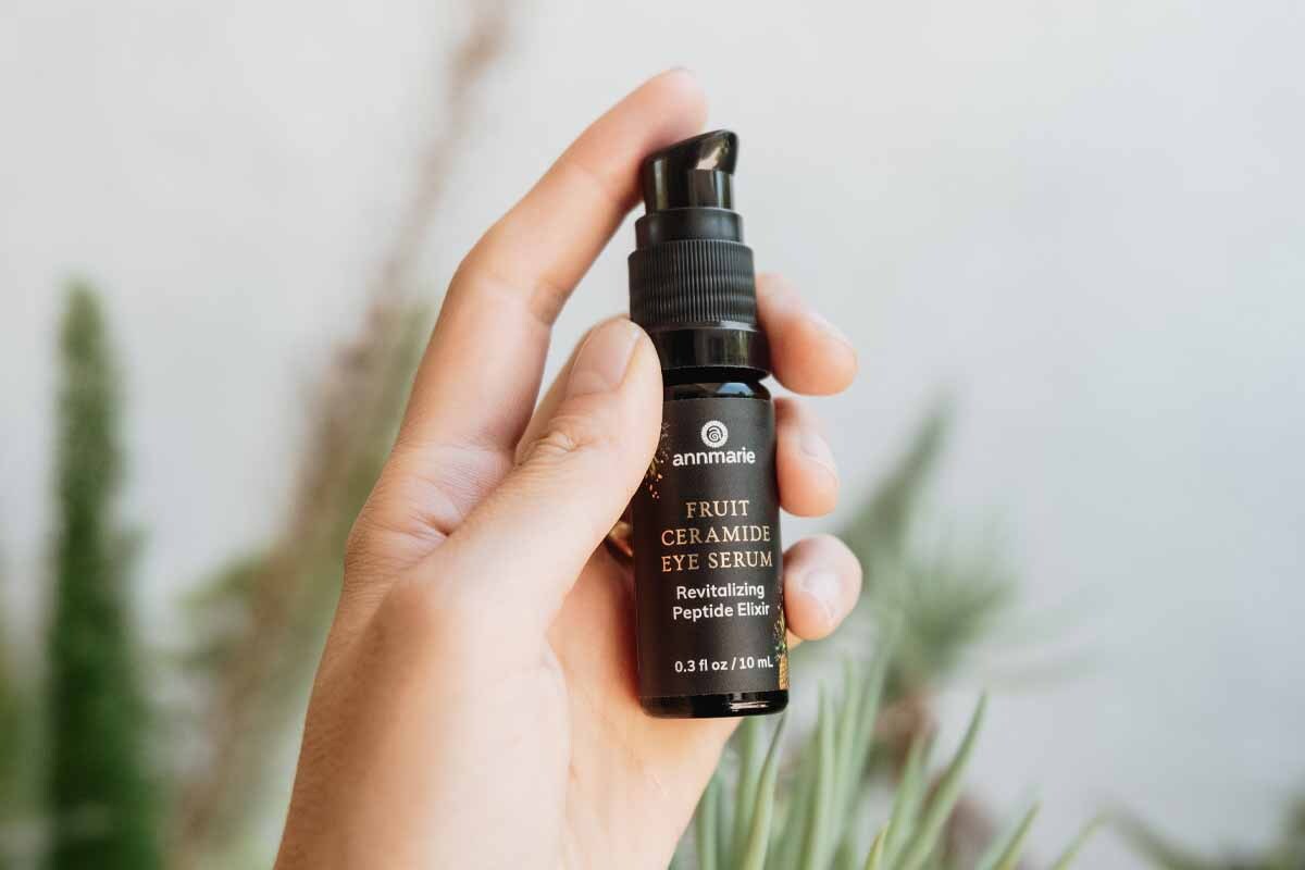 What Is an Eye Serum & How to Apply It