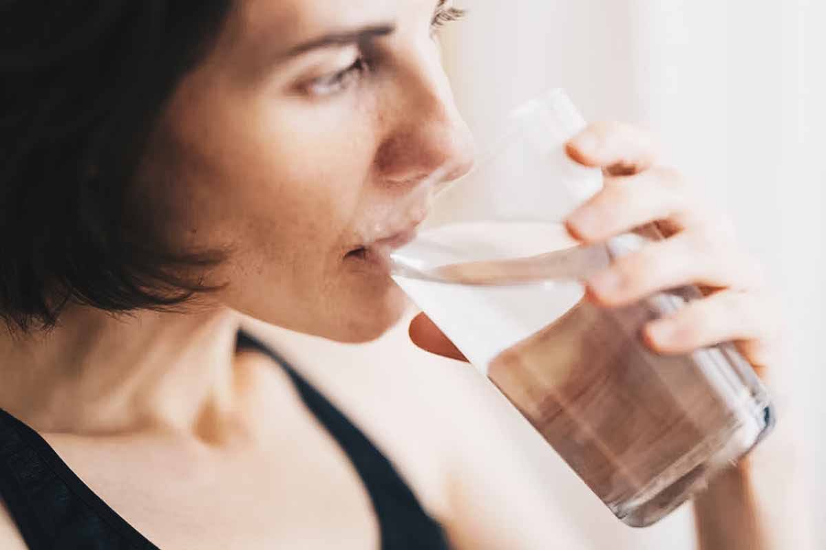 How to Slow Down Aging: 12 Natural Ways to Look Younger