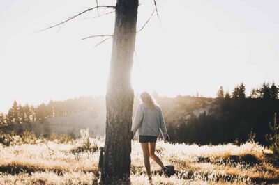 How to Slow Down Aging: 12 Natural Ways to Look Younger